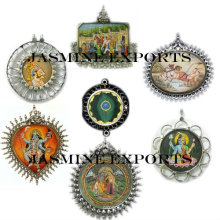 Pendentifs indiens peints à la main